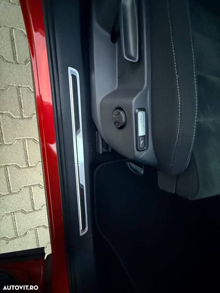 Volkswagen Tiguan - 12