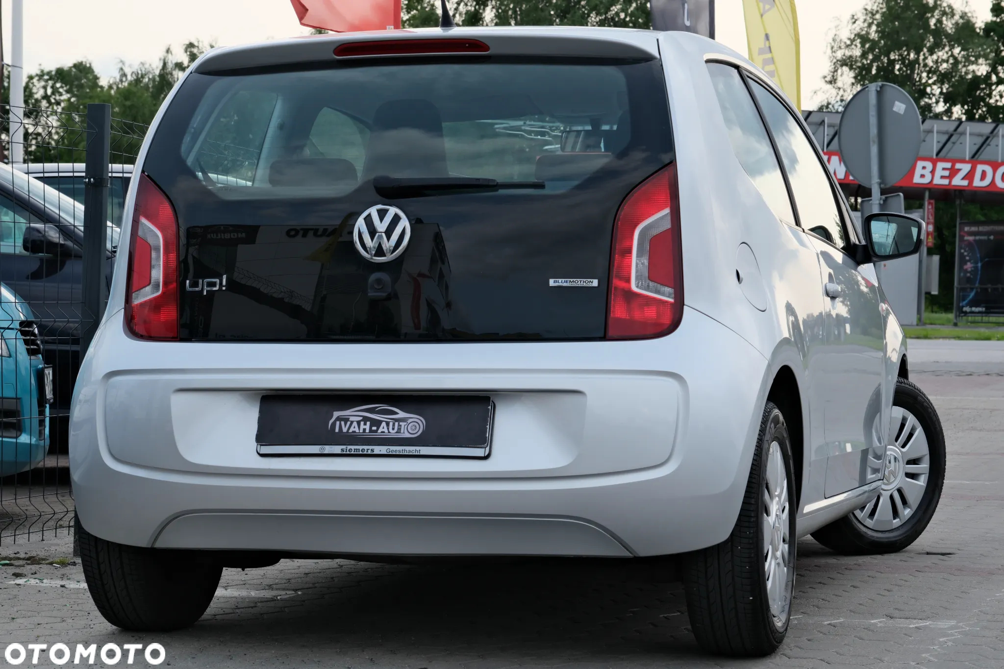Volkswagen up! (BlueMotion Technology) beats - 11
