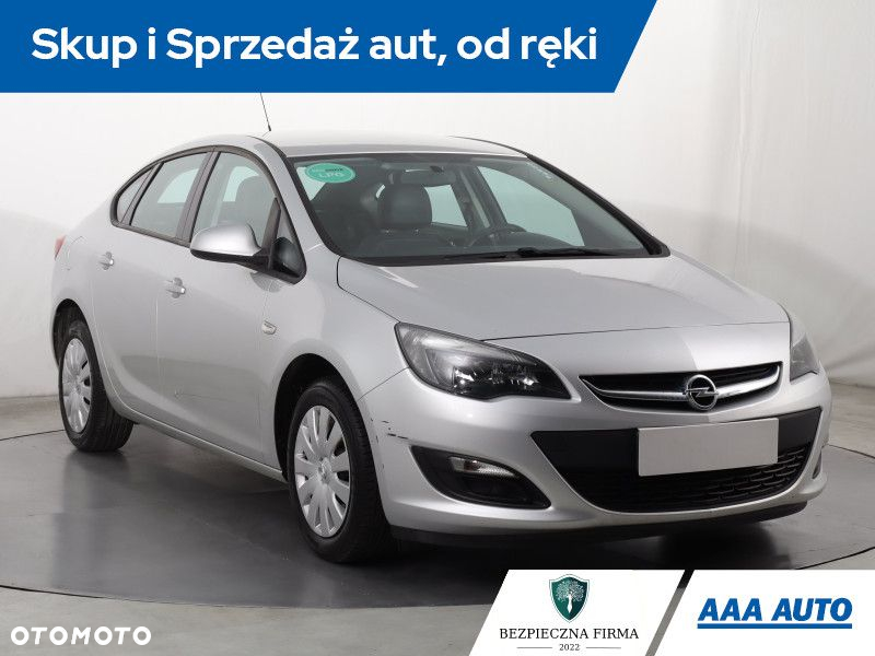 Opel Astra - 2