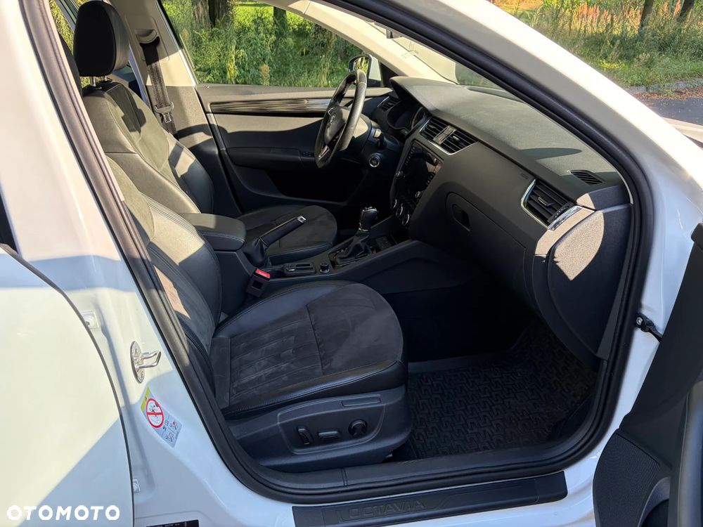 Skoda Octavia 2.0 TSI 4x4 Style DSG - 9