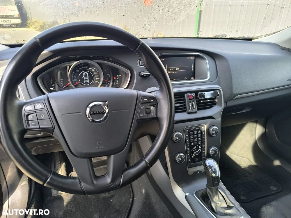 Volvo V40 D2 Aut. Kinetic - 8