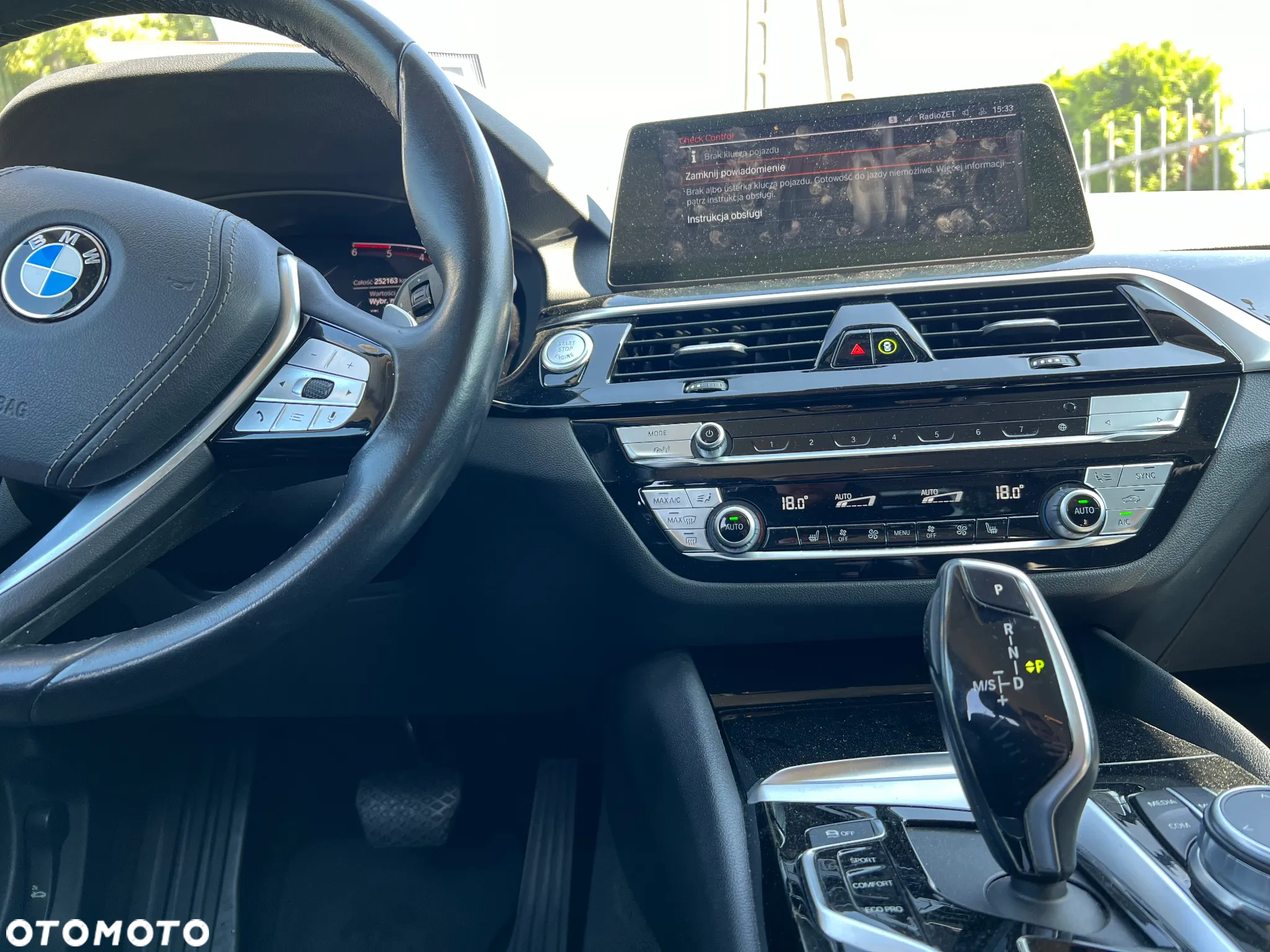 BMW Seria 5 520d Touring Sport Line - 33