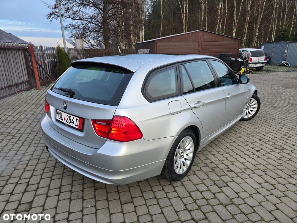 BMW Seria 3 320d DPF - 13