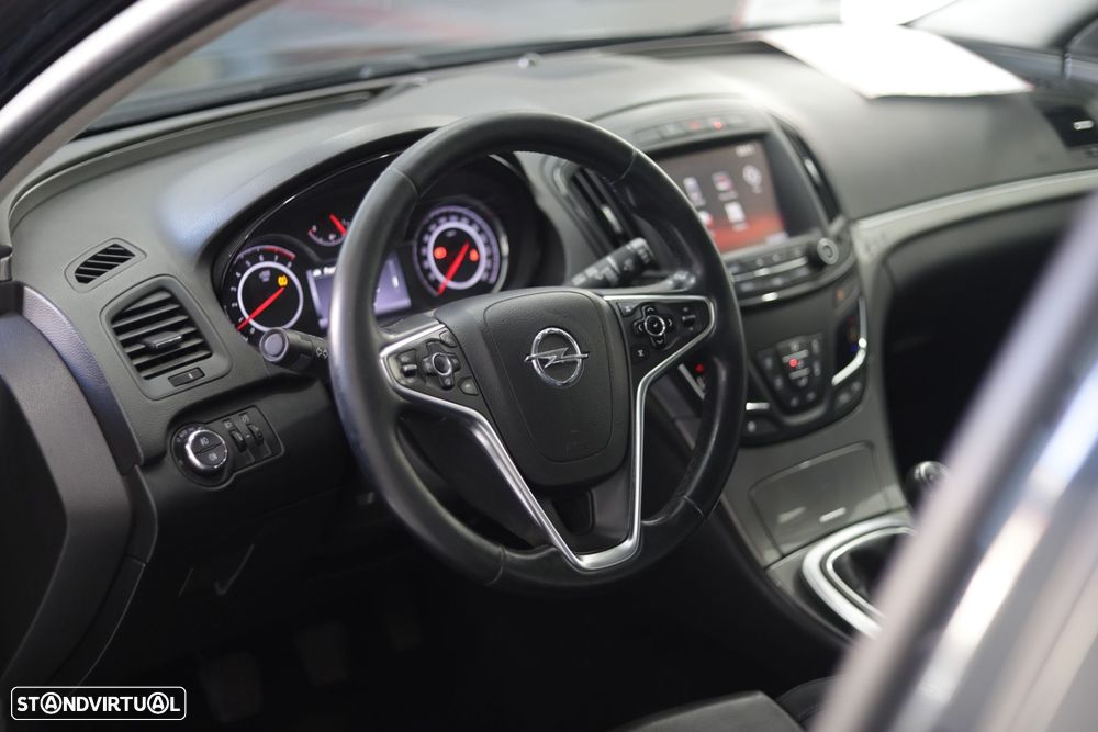 Opel Insignia Sports Tourer 1.4 T Executive GPL - 9