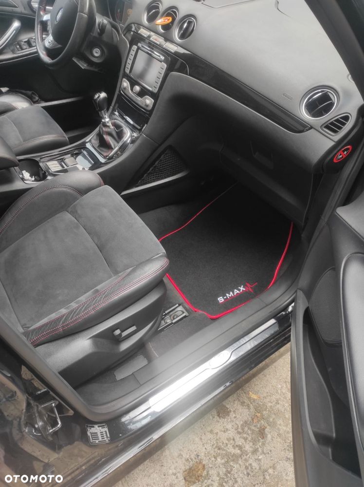 Ford S-Max - 7