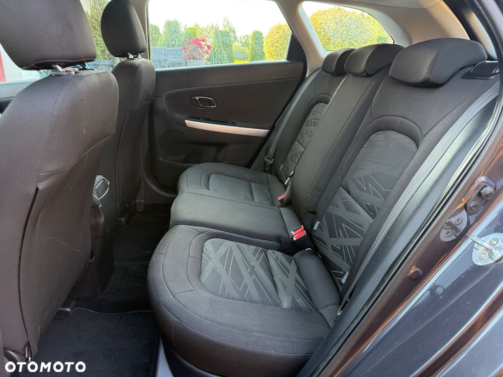 Kia Ceed Cee'd 1.6 GDI L - 17