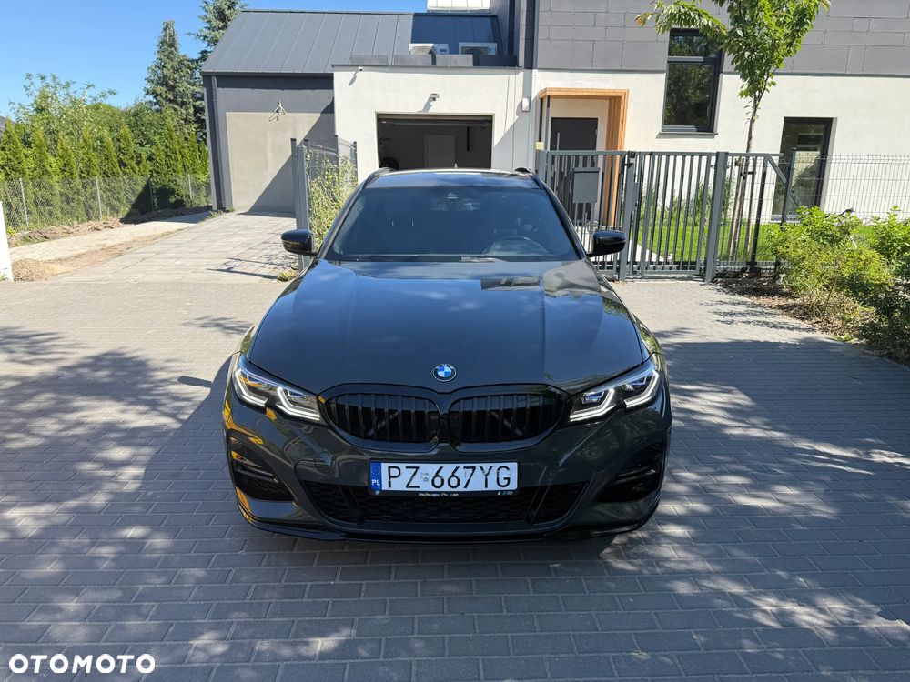BMW Seria 3 330i xDrive M Sport sport - 1