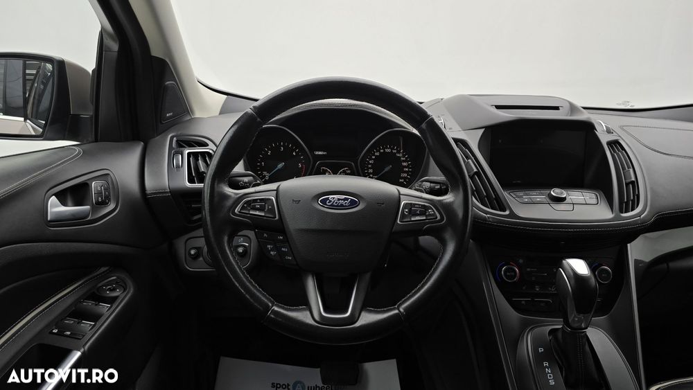 Ford Kuga - 15