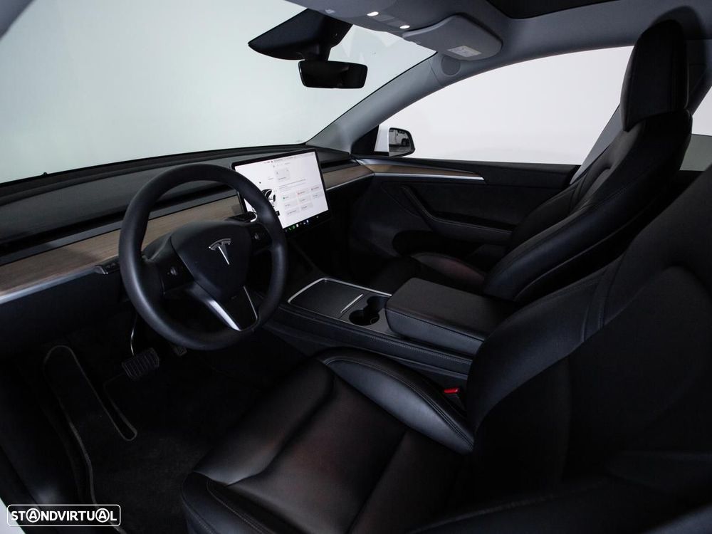 Tesla Model Y RWD - 9