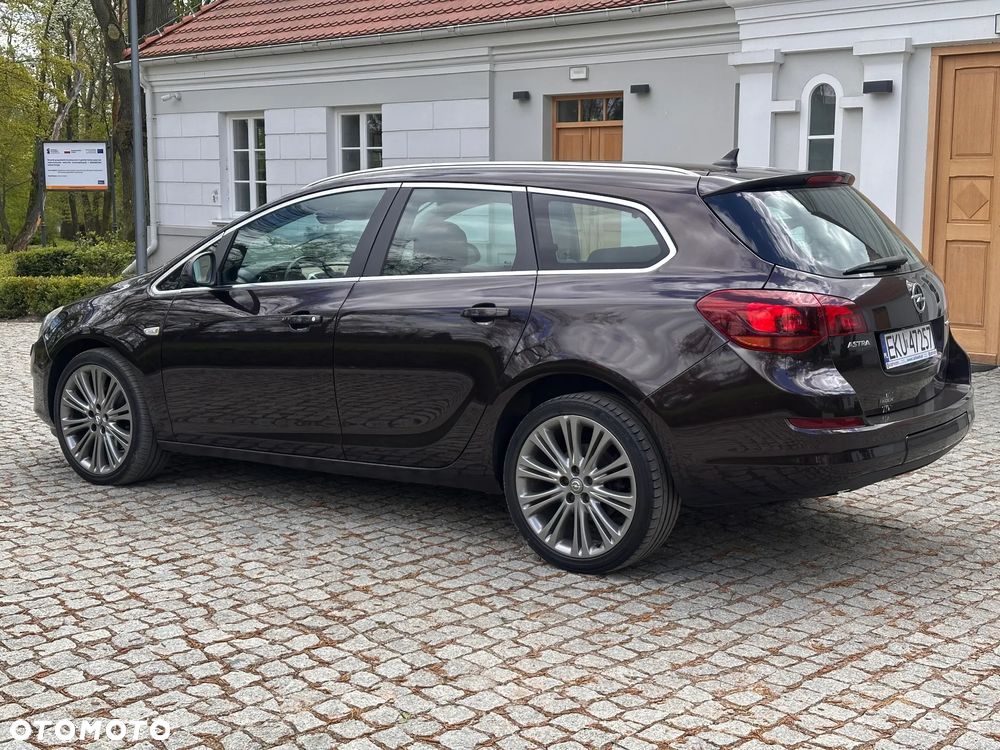 Opel Astra 2.0 CDTI Exklusiv - 15
