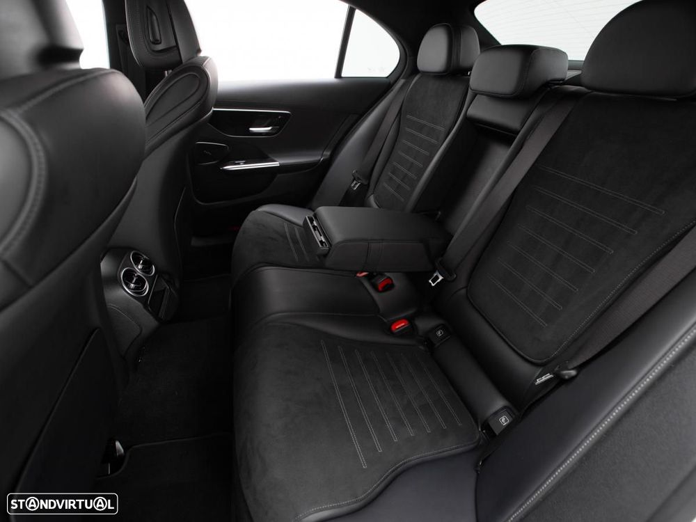 Mercedes-Benz C 300 d AMG Line - 11