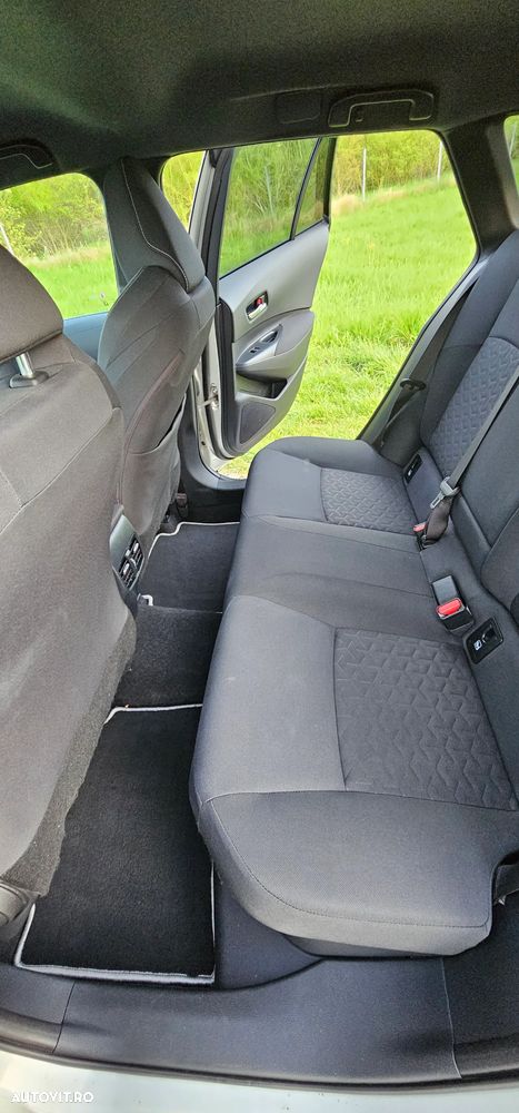 Toyota Corolla - 8
