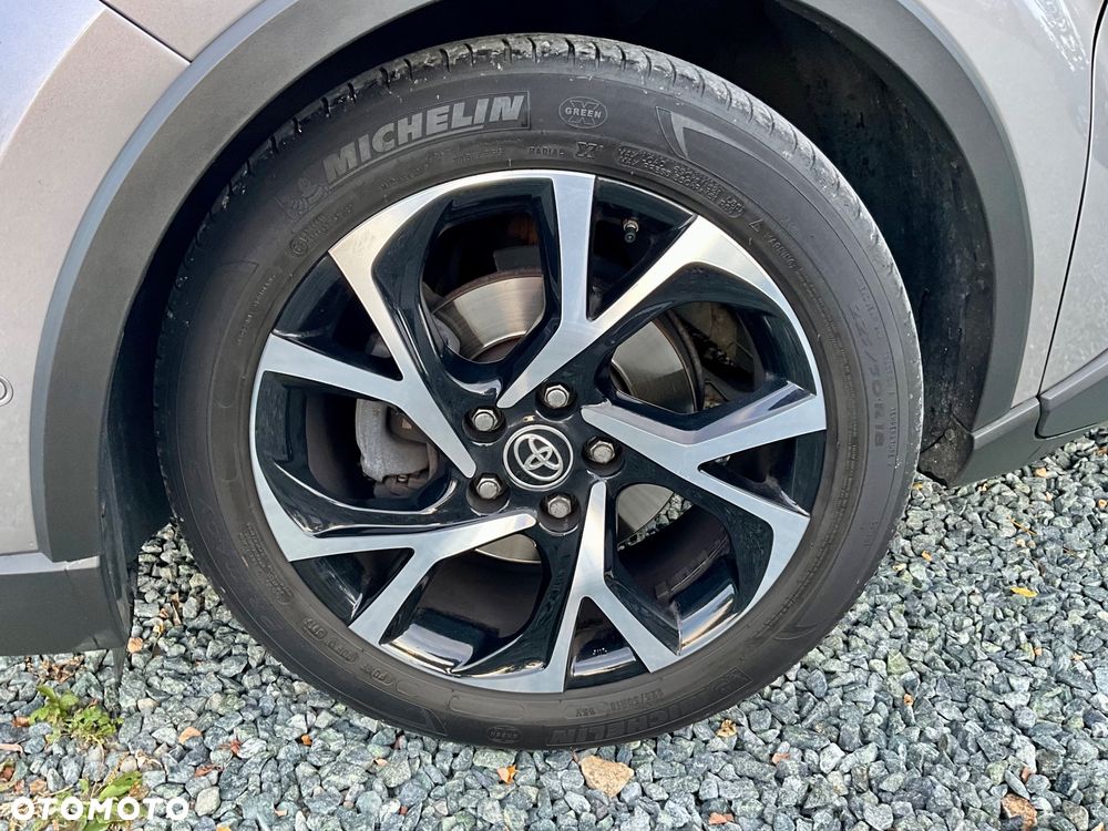 Toyota C-HR Style Selection - 13