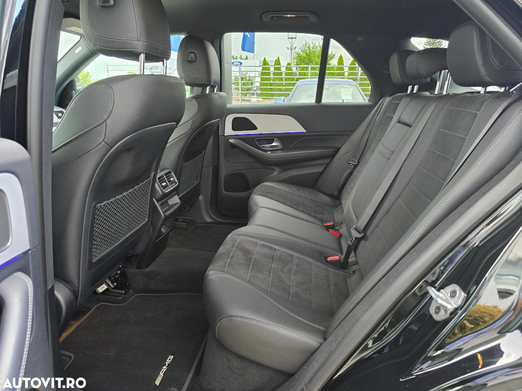Mercedes-Benz GLE 300 d 4Matic 9G-TRONIC AMG Line - 14