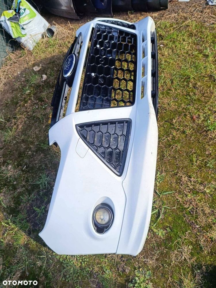 zderzak przedni ford focus mk3 2012 rok - 4