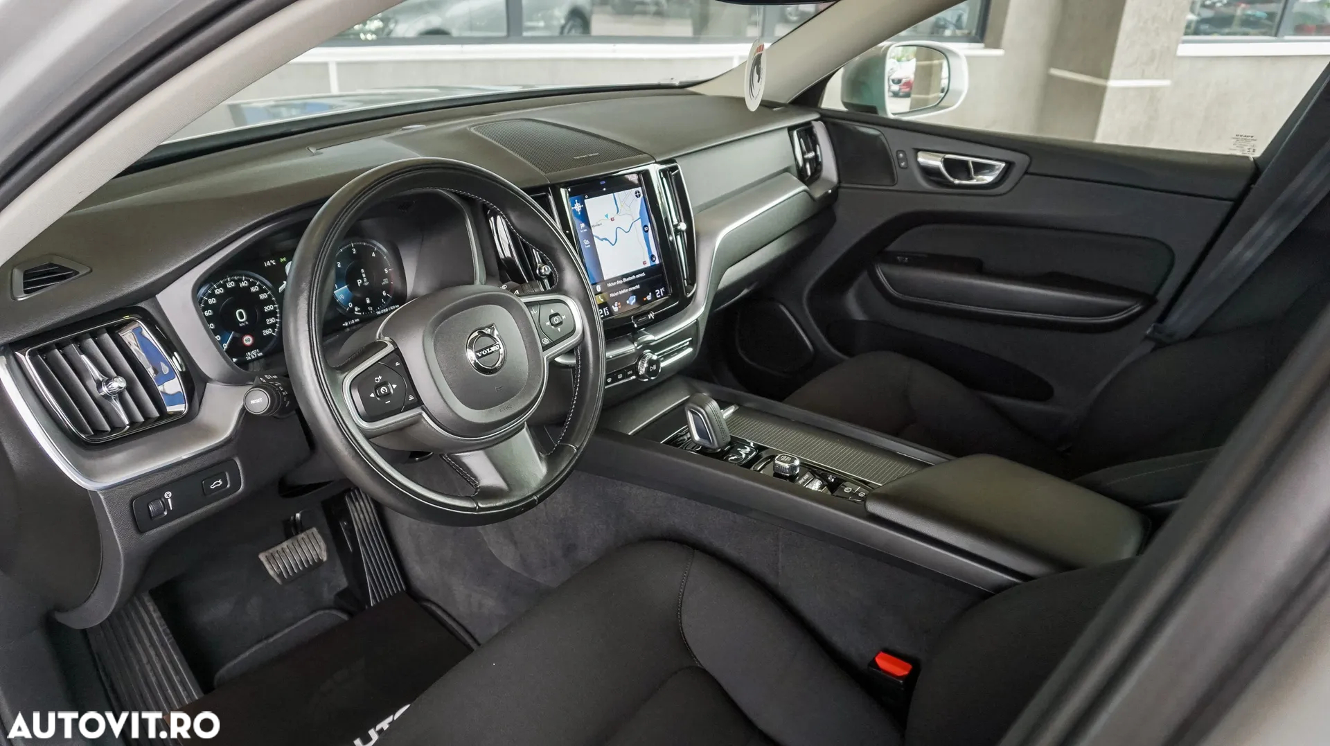 Volvo XC 60 B4 D AWD Geartronic Momentum - 25