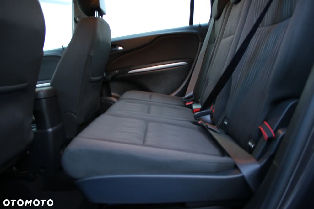 Opel Zafira Tourer 1.4 Turbo Edition - 20