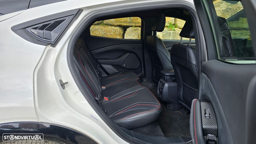 Ford Mustang Mach-E 98.7 kWh Premium AWD - 56