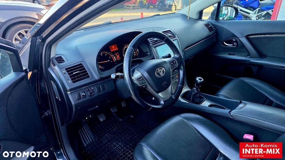 Toyota Avensis - 20
