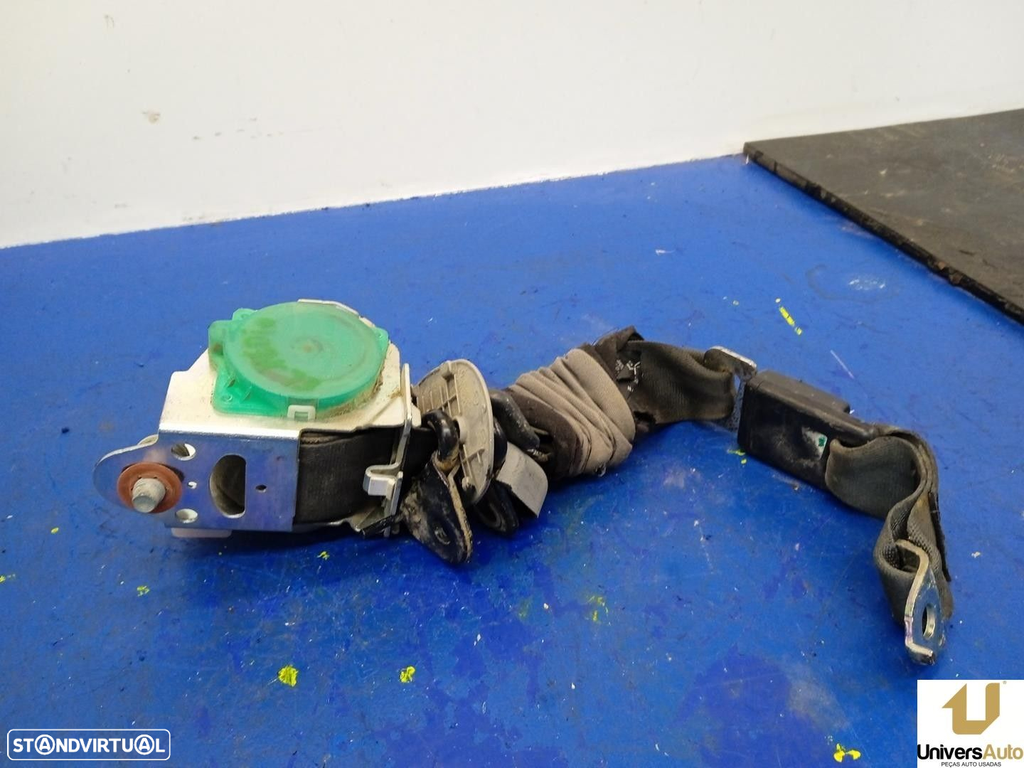 CINTO SEGURANÇA TRASEIRO CENTRAL HYUNDAI GETZ 2007 -898101C610WK - 4