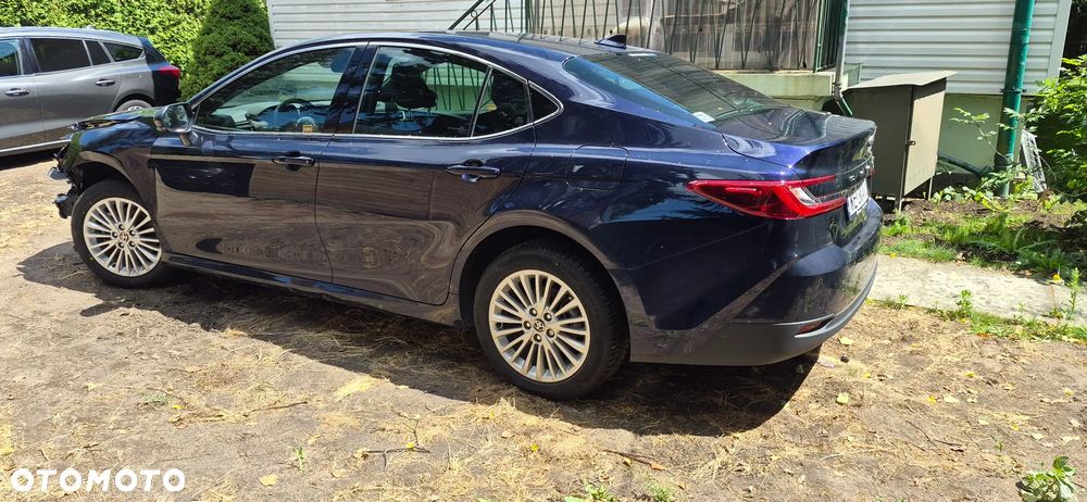 Toyota Camry 2.5 Hybrid Dynamic Force Prestige e-CVT - 2