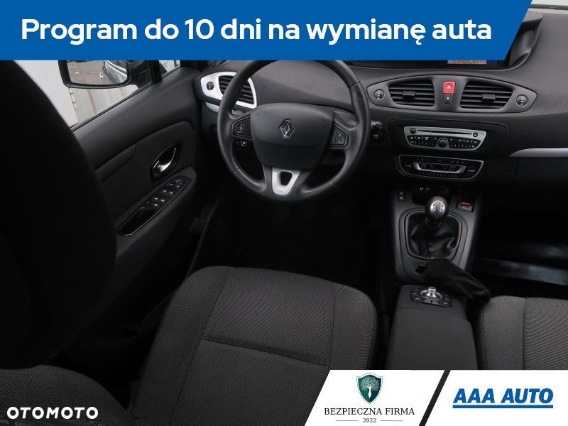Renault Scenic - 8