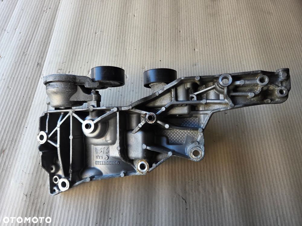 Łapa mocowanie alternatora Peugeot 508 II 2.0 BLUEHDI - 6