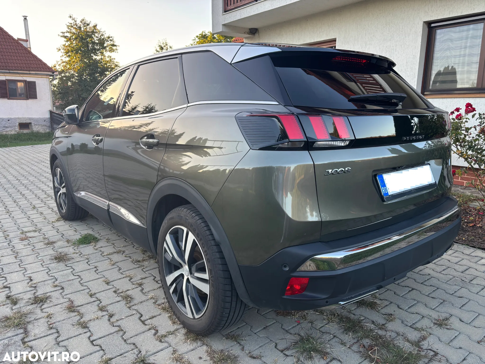 Peugeot 3008 PureTech 180 Stop & Start GPF EAT8 GT Pack - 2