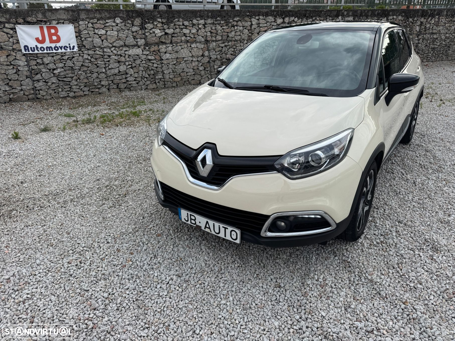 Renault Captur 0.9 TCE Exclusive - 2