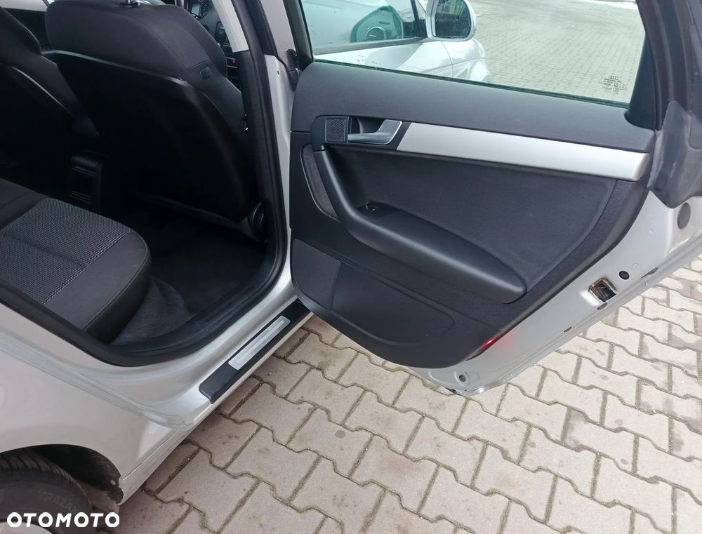 Audi A3 Sportback 1.6 TDI DPF Attraction - 29