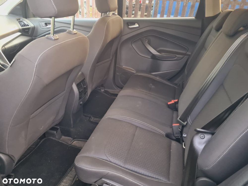 Ford Kuga 1.5 EcoBoost 2x4 Cool & Connect - 19
