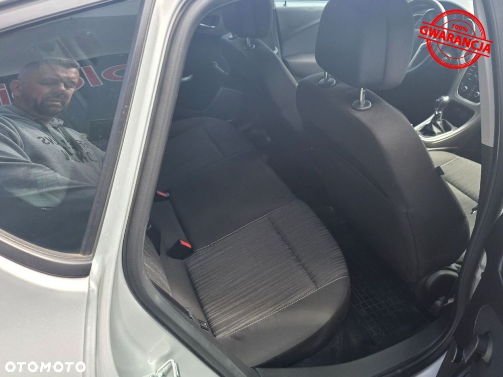 Opel Astra - 24