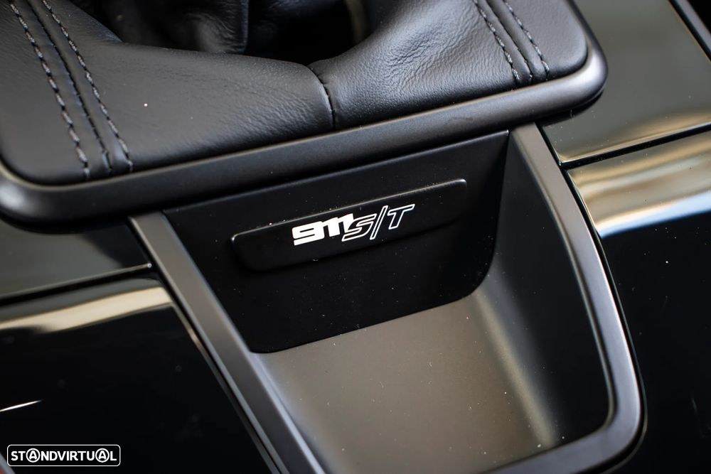 Porsche 911 (992) S/T - 37