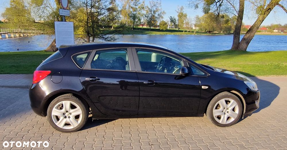 Opel Astra 1.6 - 5