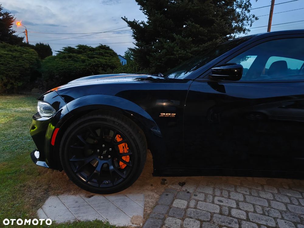 Dodge Charger 6.4 Scat Pack Widebody - 17