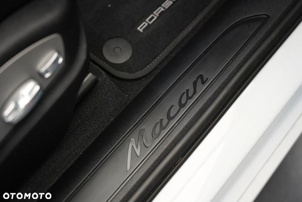 Porsche Macan Standard - 32