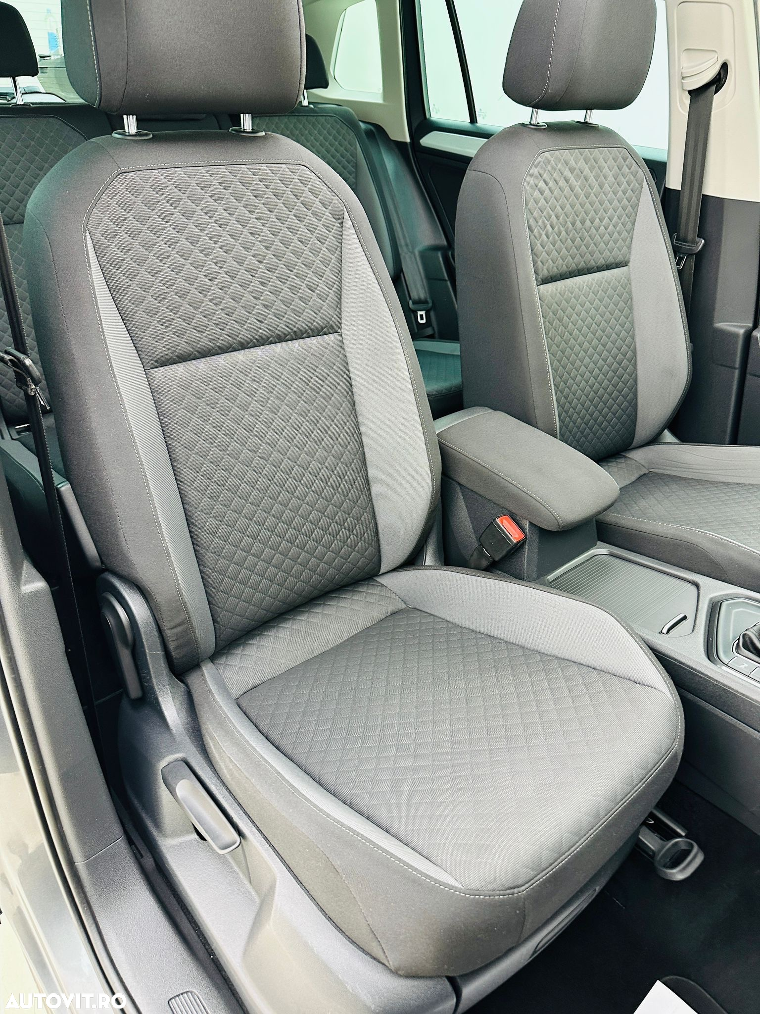 Volkswagen Tiguan - 22