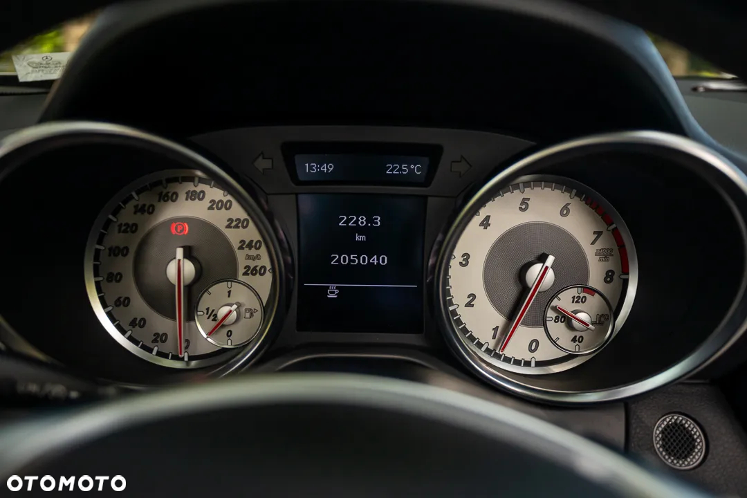 Mercedes-Benz SLK 200 (BlueEFFICIENCY) - 33