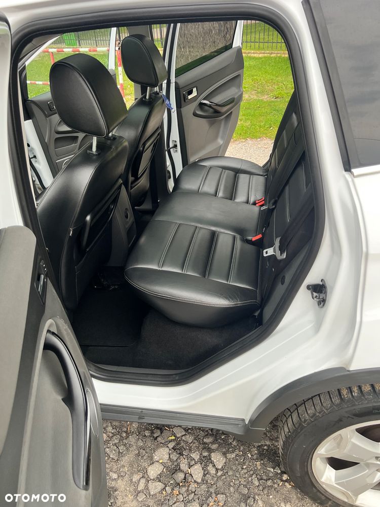 Ford Kuga 2.0 TDCi 4x4 Titanium - 11