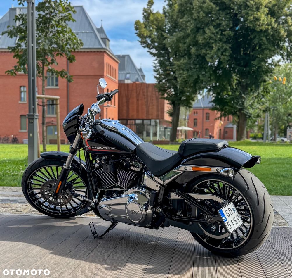 Harley-Davidson Softail Breakout