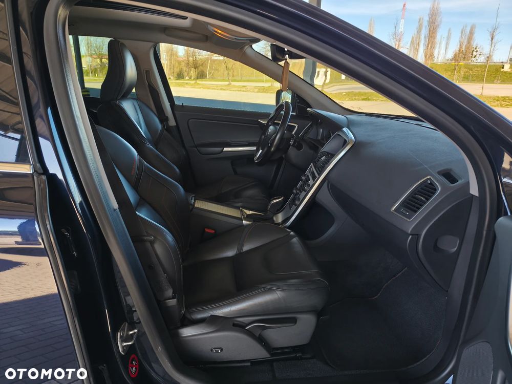 Volvo XC 60 D4 Geartronic Ocean Race - 22