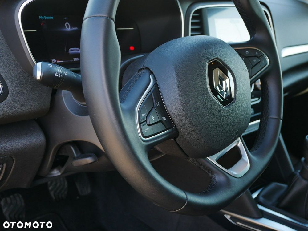 Renault Megane 1.3 TCe Techno - 12