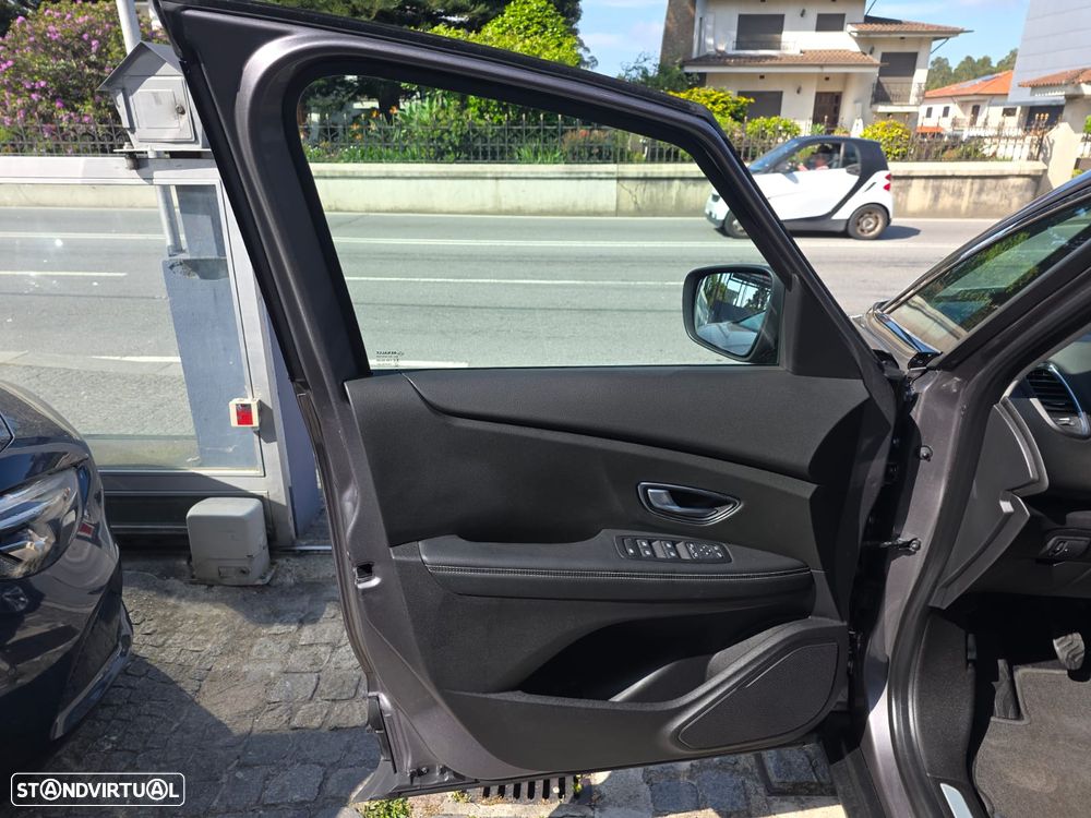 Renault Scénic 1.5 dCi Dynamique S - 20