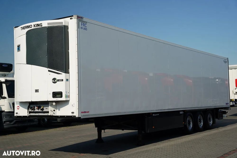 Schmitz Cargobull / REFRIGERAT / CU CÂRLIG / THERMO KING SLXI 400 / TRANSPALET / AXĂ DE RIDICARE / - 1