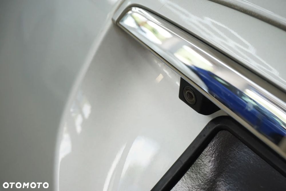 Lexus RX 400h (hybrid) - 16