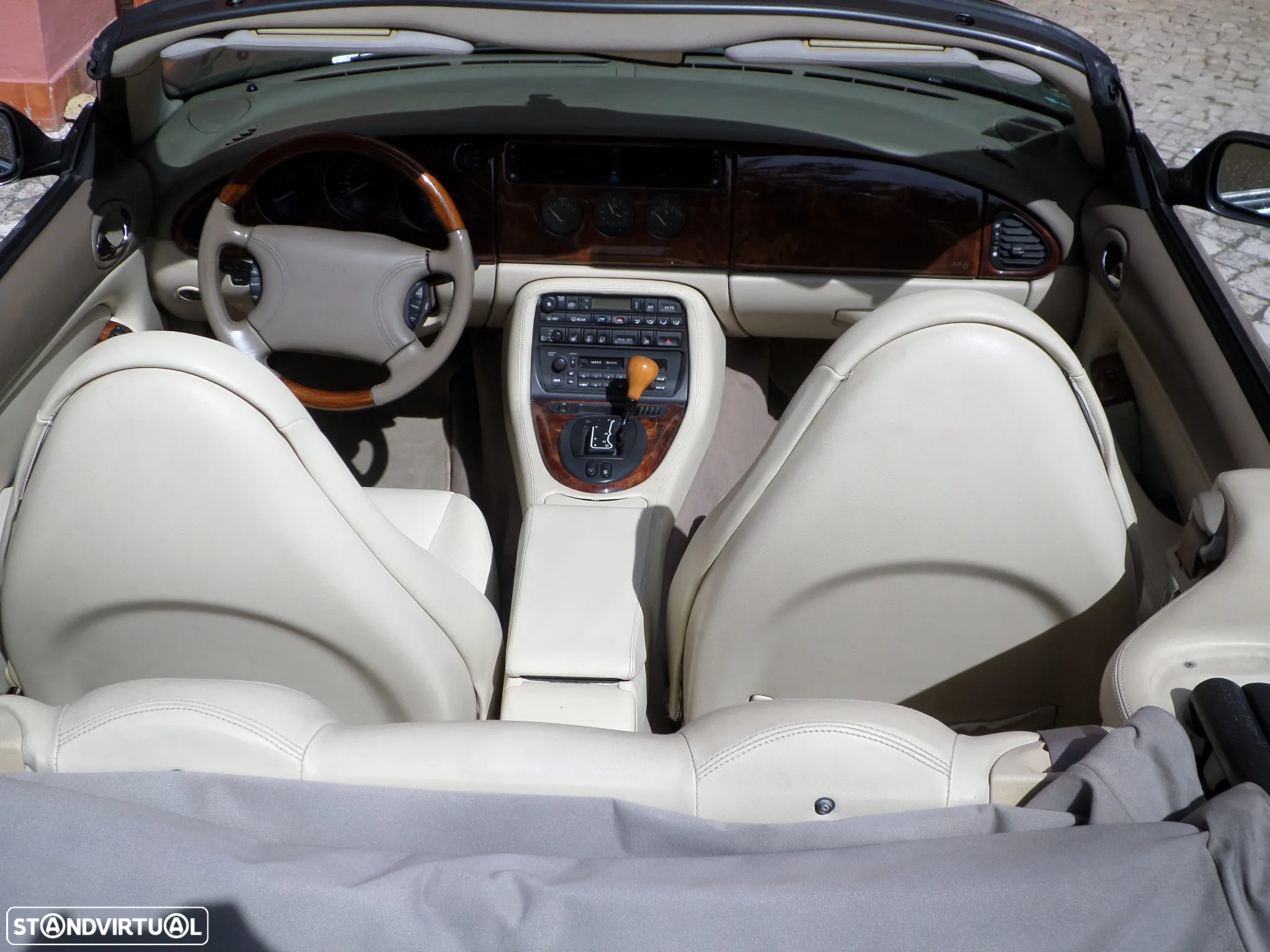 Jaguar XK XK8 4.0 Convertible Classic - 6