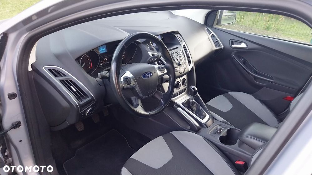 Ford Focus - 12