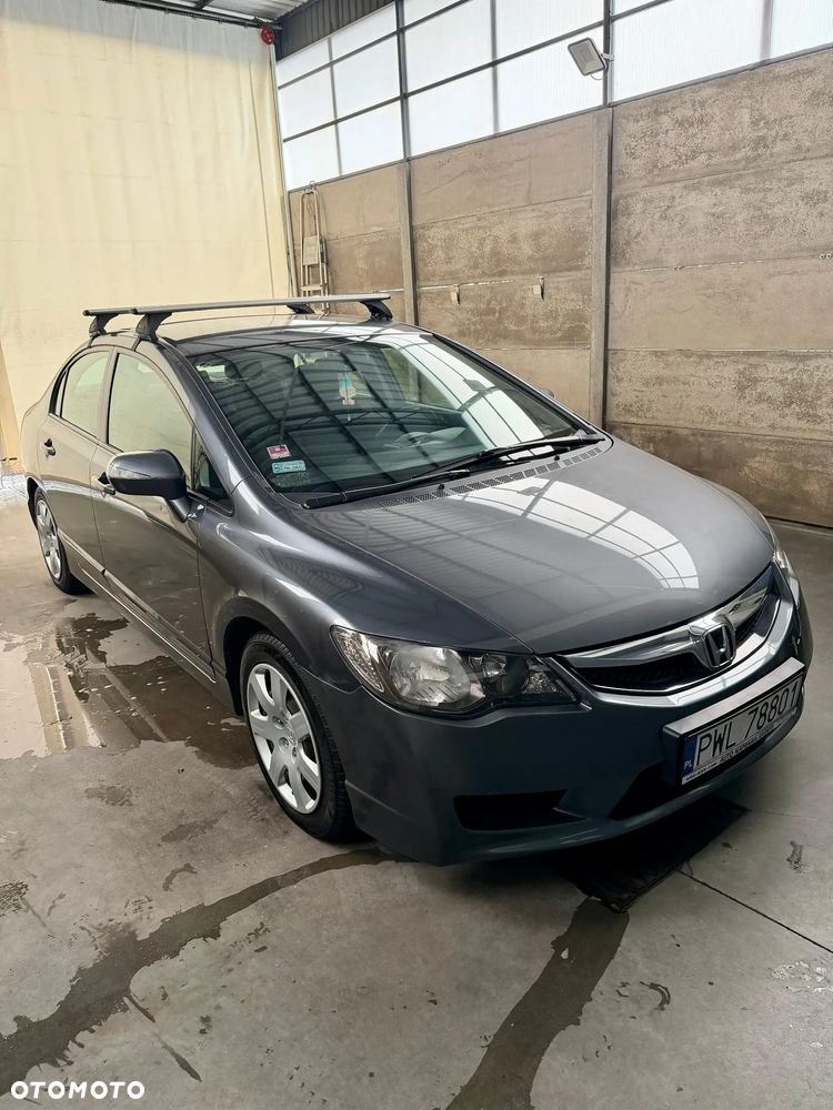 Honda Civic 1.8 Comfort - 2