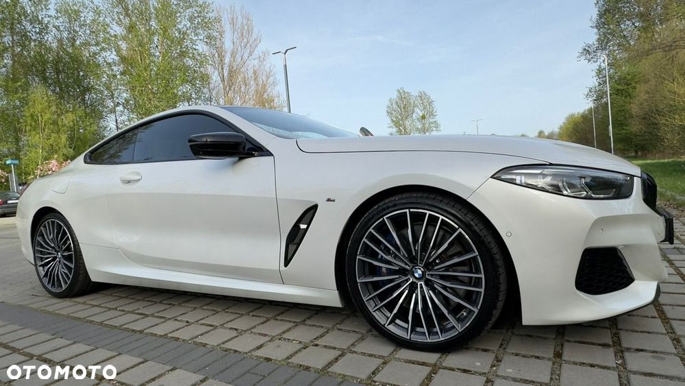 BMW Seria 8 - 7
