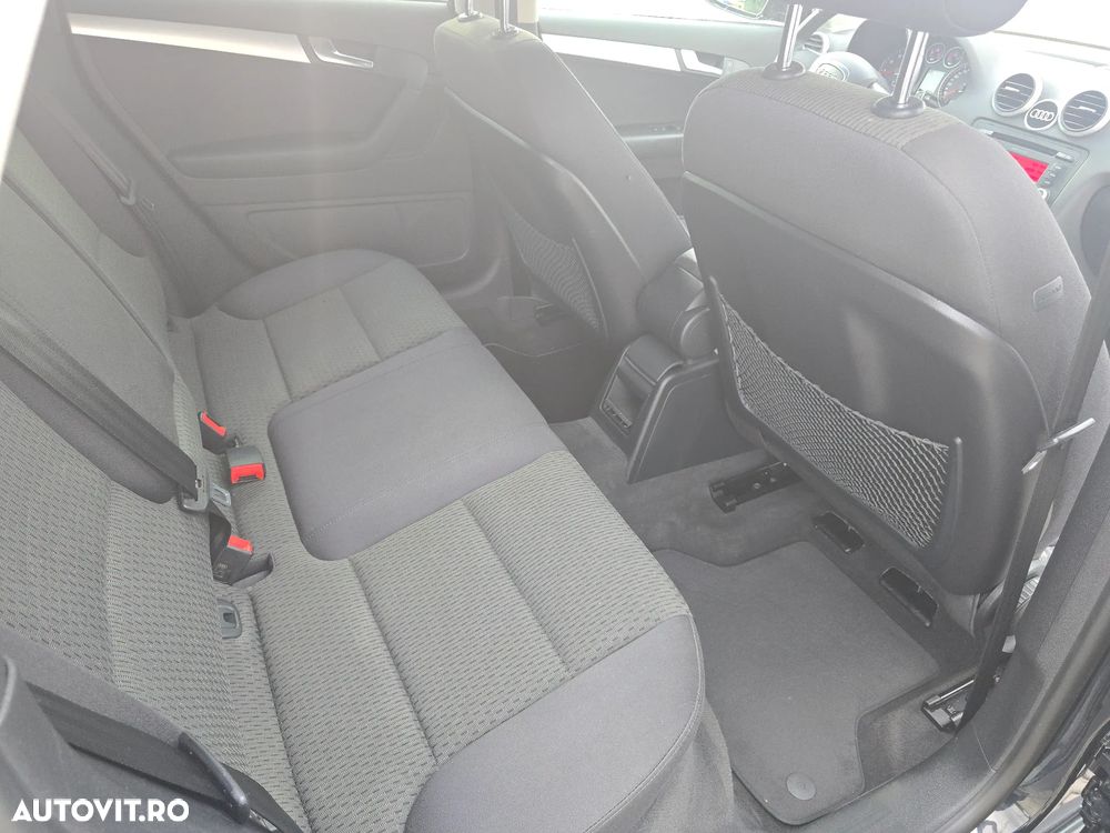 Audi A3 1.4 TFSI Sportback S tronic Ambiente - 9